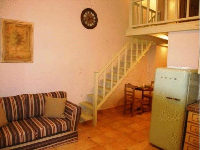 Giogarakis Suites Eleonas Quarto foto