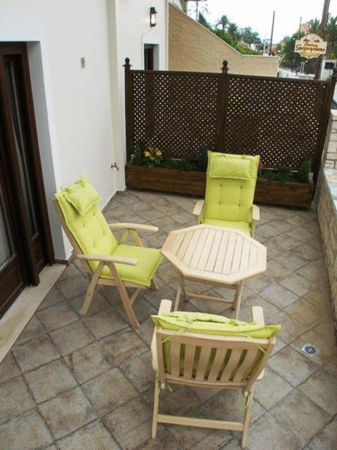 Giogarakis Suites Eleonas Quarto foto